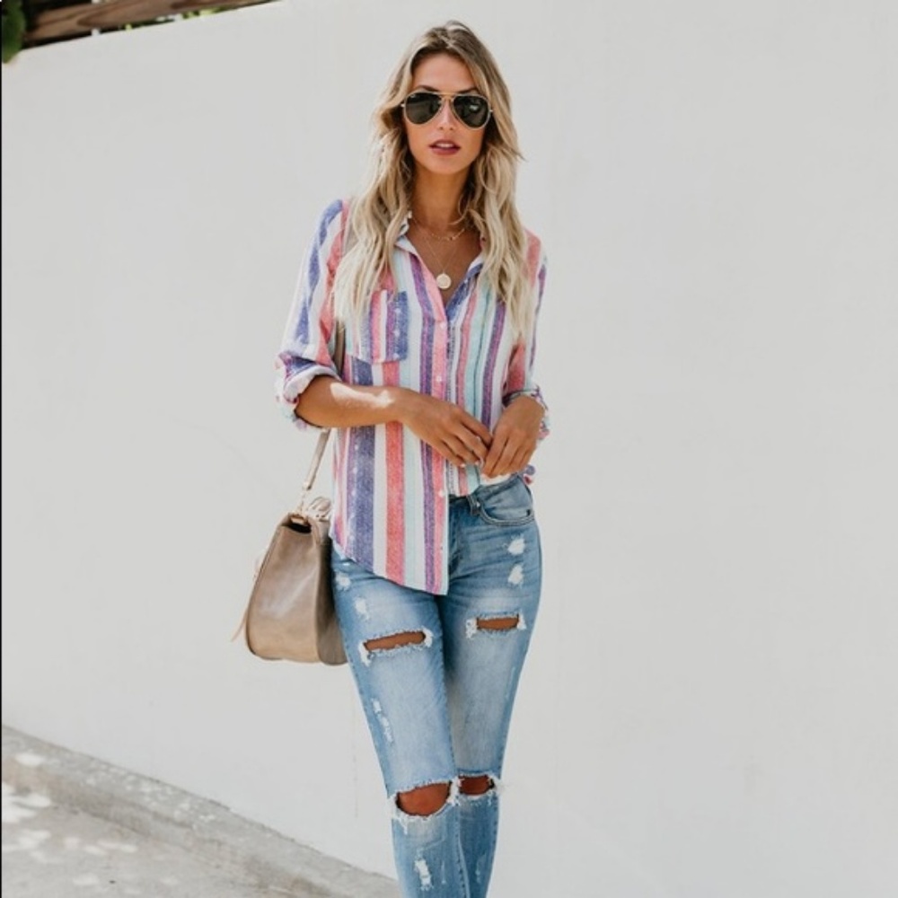 Tuscan Skies Button Up Top - Picture 5 of 7